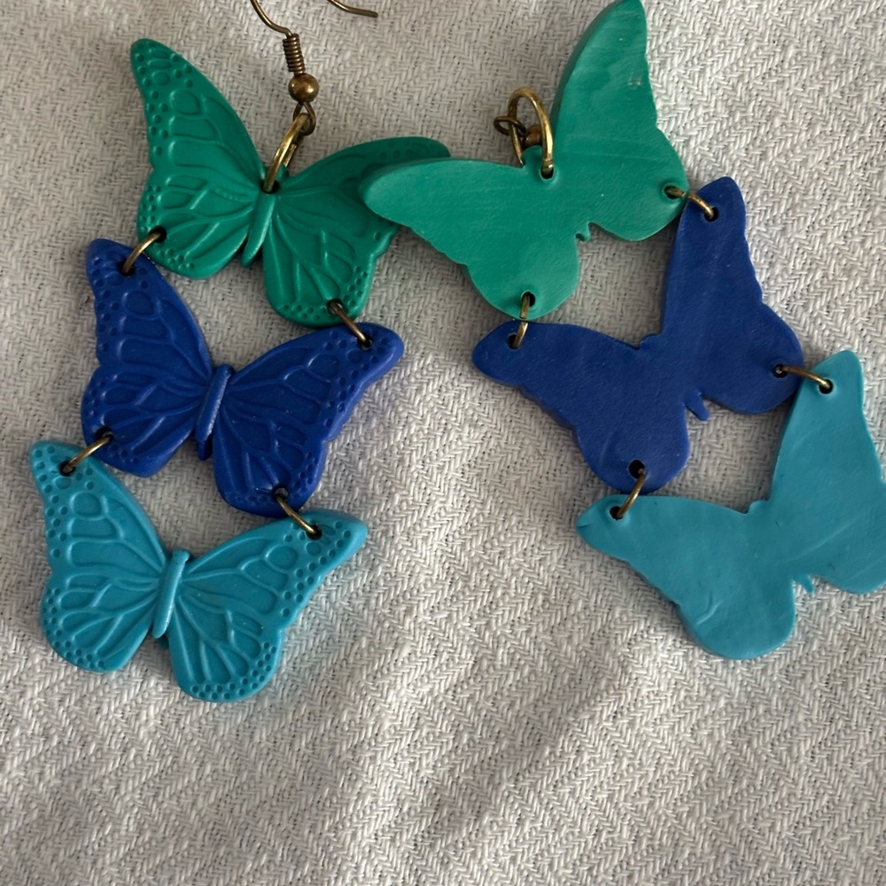 💗💗💗Handcrafted Triple Butterfly Dangle Earrings - Teal, Royal Blue, Aqua - Picture 2 of 4